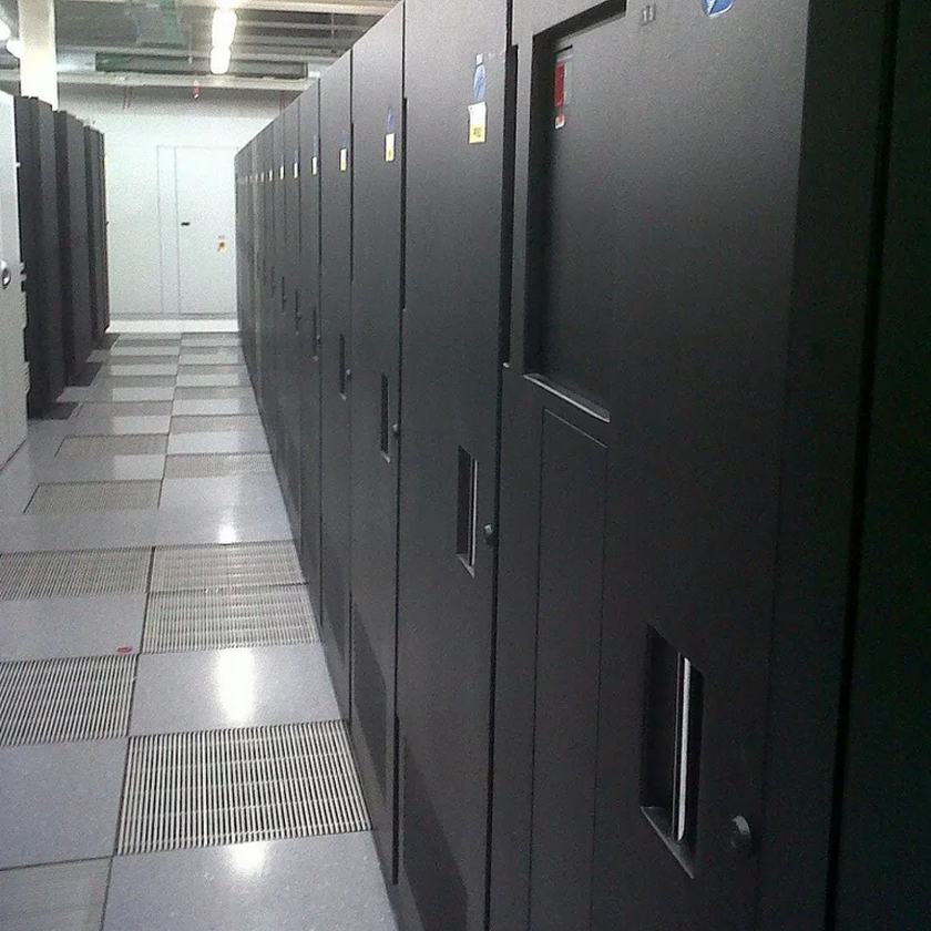 Data Center Computer Room Air Conditioner (CRAC) Installation